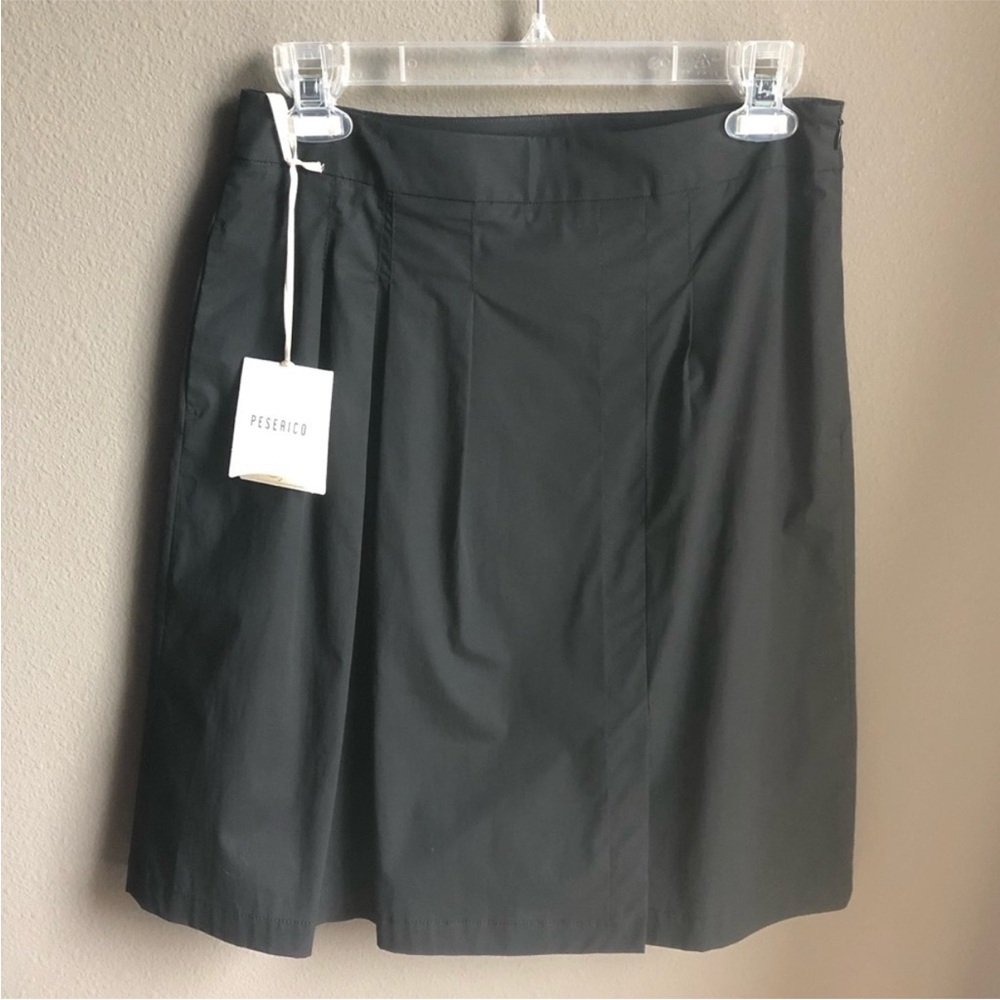 Peserico Pleated Black Skirt Career NEW IT 44 
US 8 Minimalist Capsule